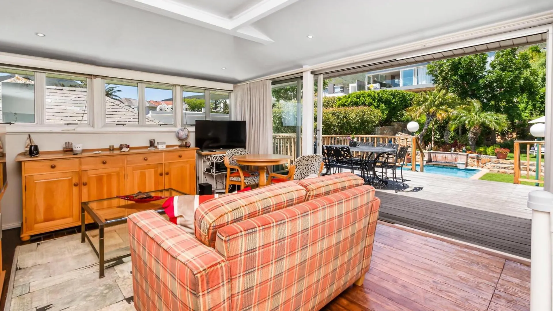 Atlantic Sunsets Villa With Magnificent Uninterrupted Ocean And Mountain Views In Camps Bay ケープタウン