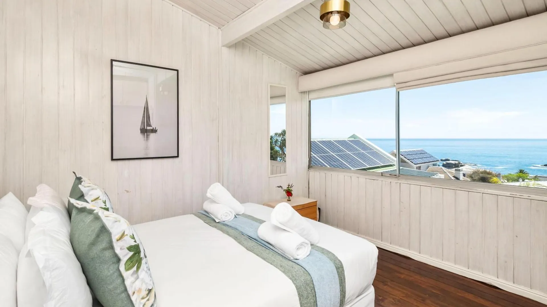 Atlantic Sunsets Villa With Magnificent Uninterrupted Ocean And Mountain Views In Camps Bay ケープタウン