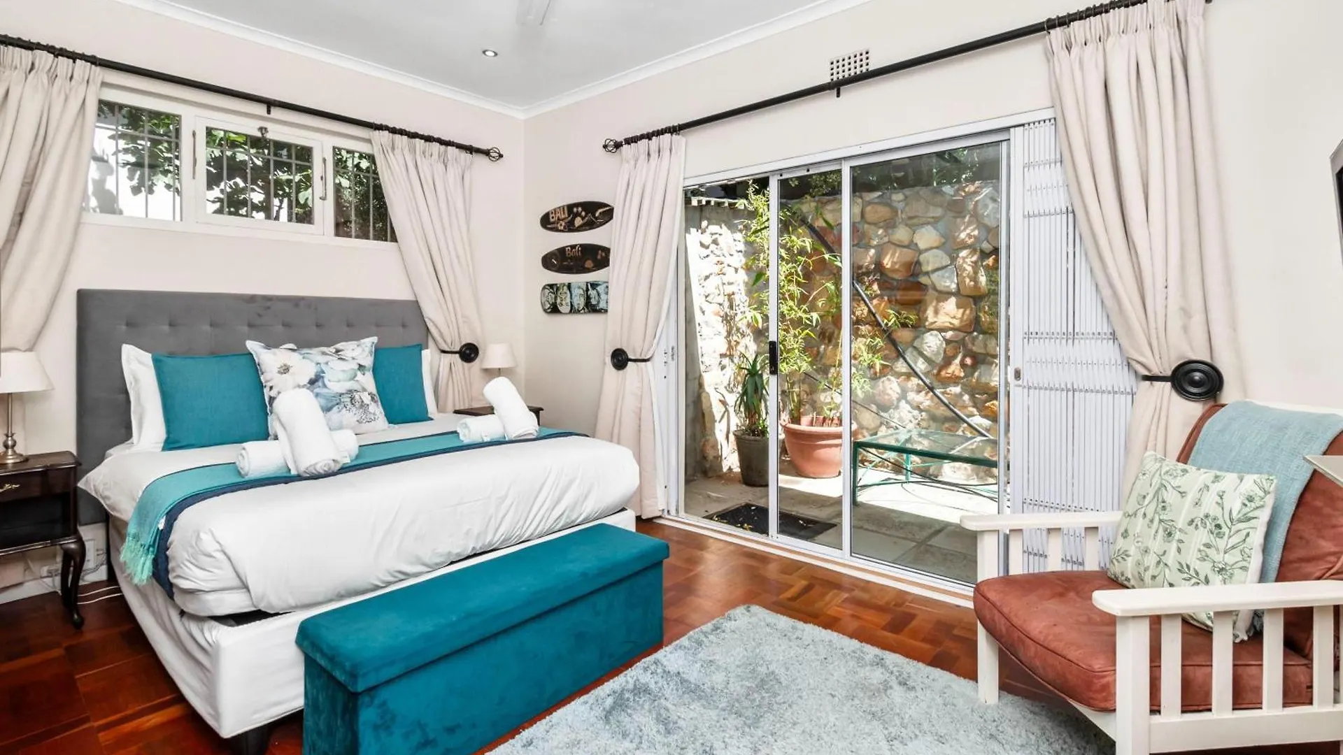 Atlantic Sunsets Villa With Magnificent Uninterrupted Ocean And Mountain Views In Camps Bay ケープタウン