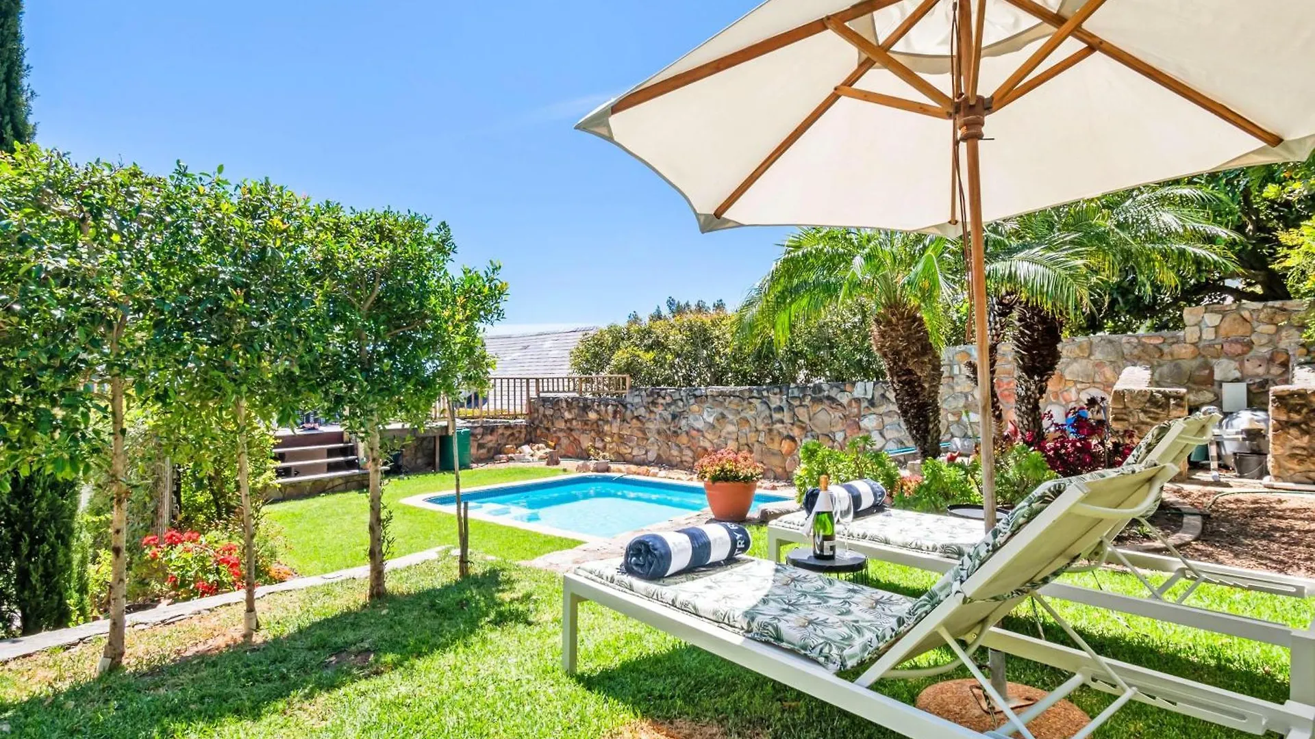 Atlantic Sunsets Villa With Magnificent Uninterrupted Ocean And Mountain Views In Camps Bay ケープタウン