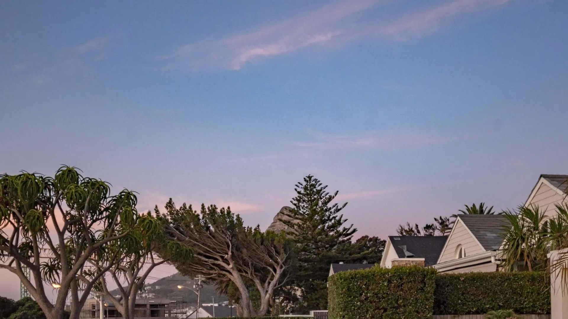 Atlantic Sunsets Villa With Magnificent Uninterrupted Ocean And Mountain Views In Camps Bay ケープタウン