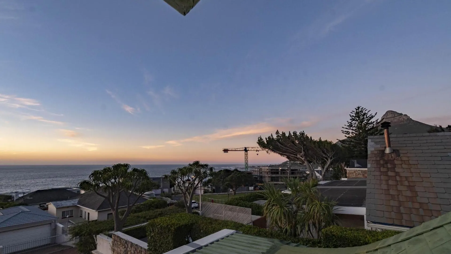 Atlantic Sunsets Villa With Magnificent Uninterrupted Ocean And Mountain Views In Camps Bay ケープタウン 0*,