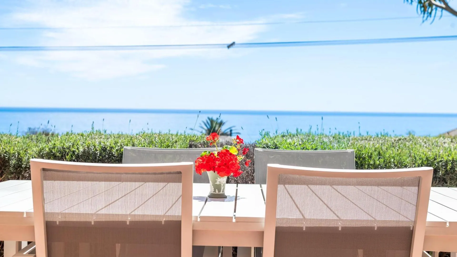 Atlantic Sunsets Villa With Magnificent Uninterrupted Ocean And Mountain Views In Camps Bay Le Cap 0*,  Afrique du Sud